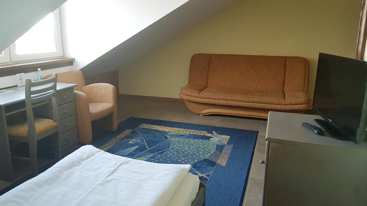 Hotel Metro Kłodzko Εξωτερικό φωτογραφία