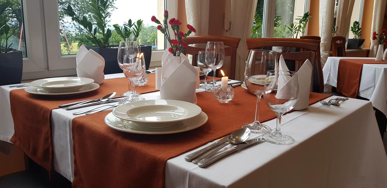 Hotel Metro Kłodzko Εξωτερικό φωτογραφία